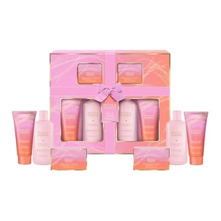 Baylis & Harding Jojoba, Vanilla & Almond Oil Luxury Pamper Gift Set - Vegan Friendly